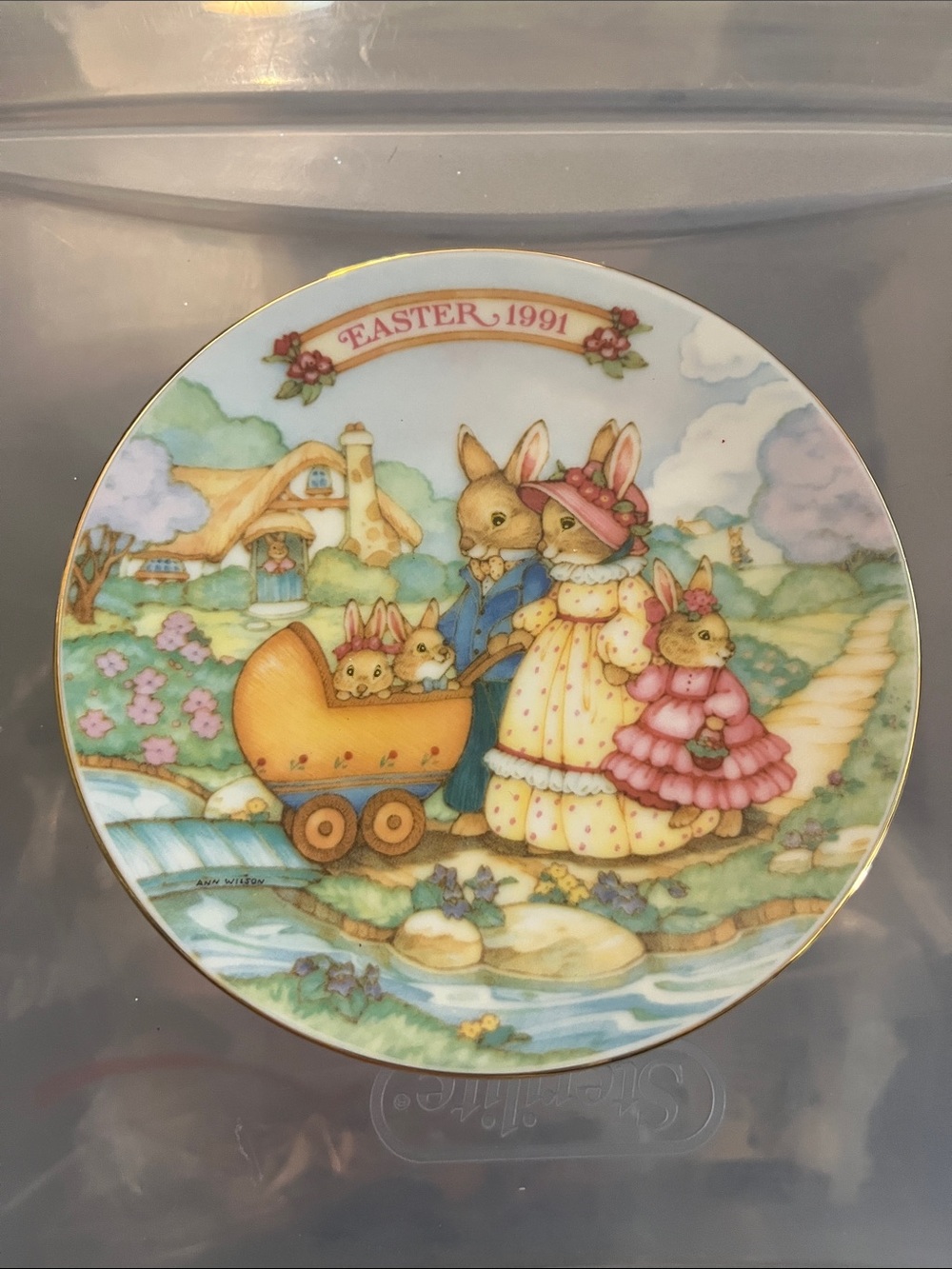 Vintage Avon Easter 1991 Decorative Plate - Pastel Yellow, Pink, Blue 173